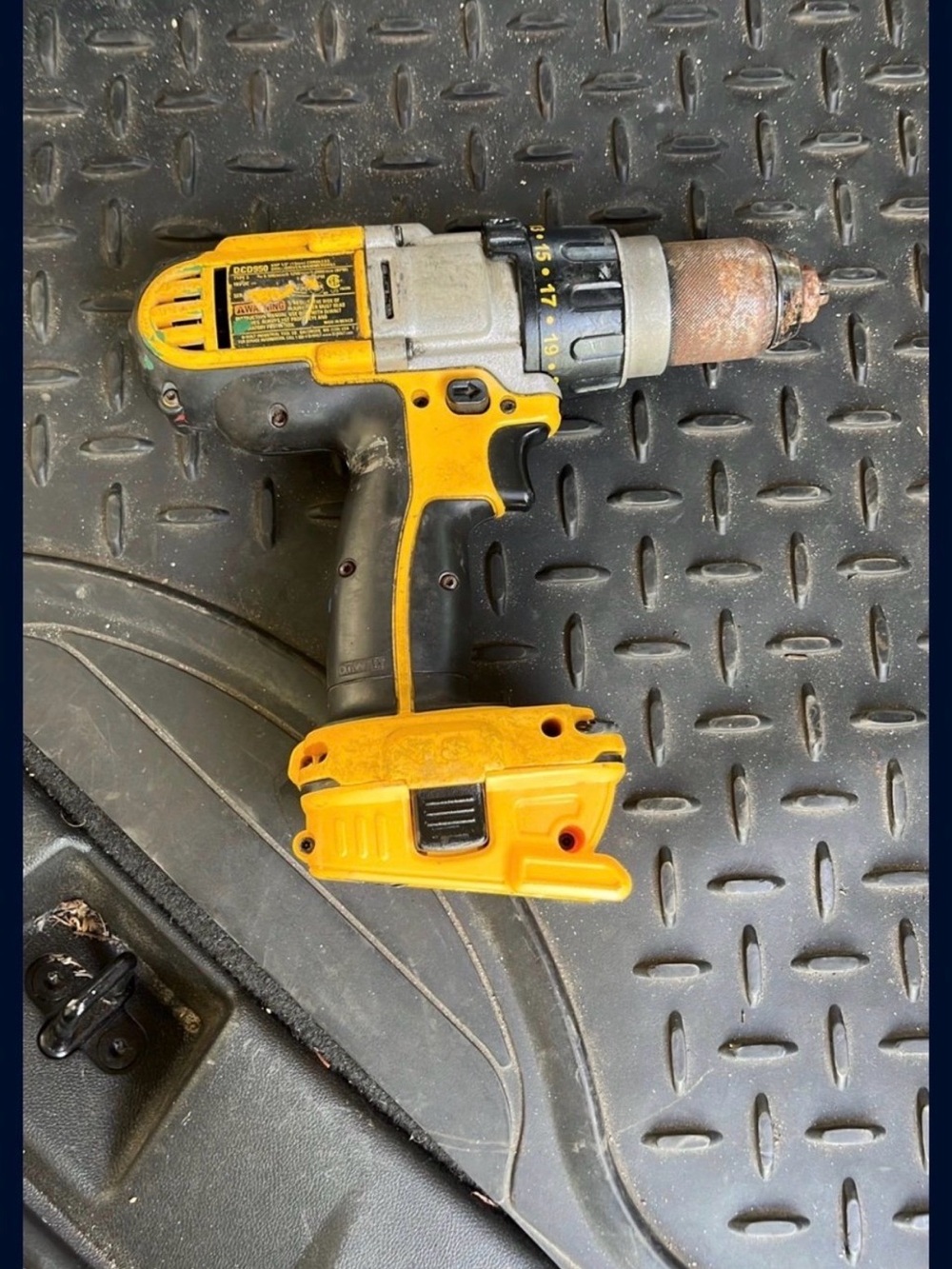 DEWALT 20V MAX XR 1/2 Inch Cordless Hammer Drill, Bare Tool Only DCD950